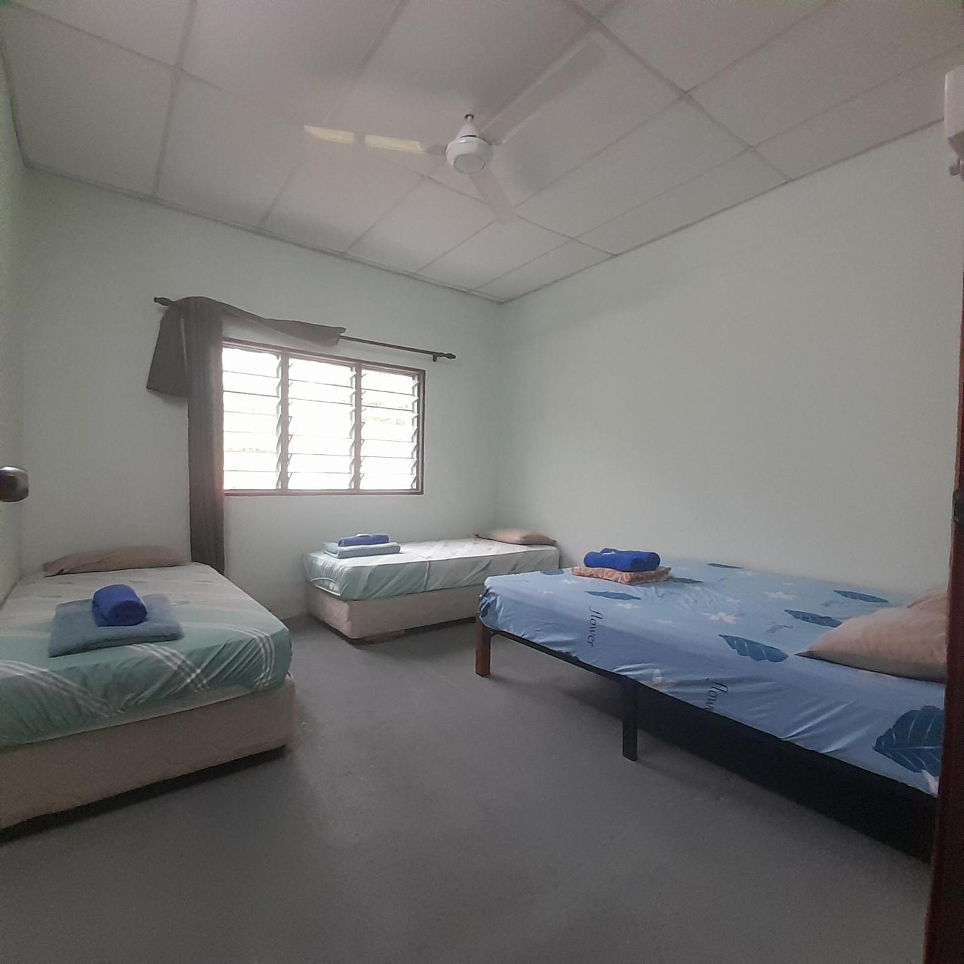 באטו פרינג'י Tony'S Guesthouse At Teluk Bahang מראה חיצוני תמונה