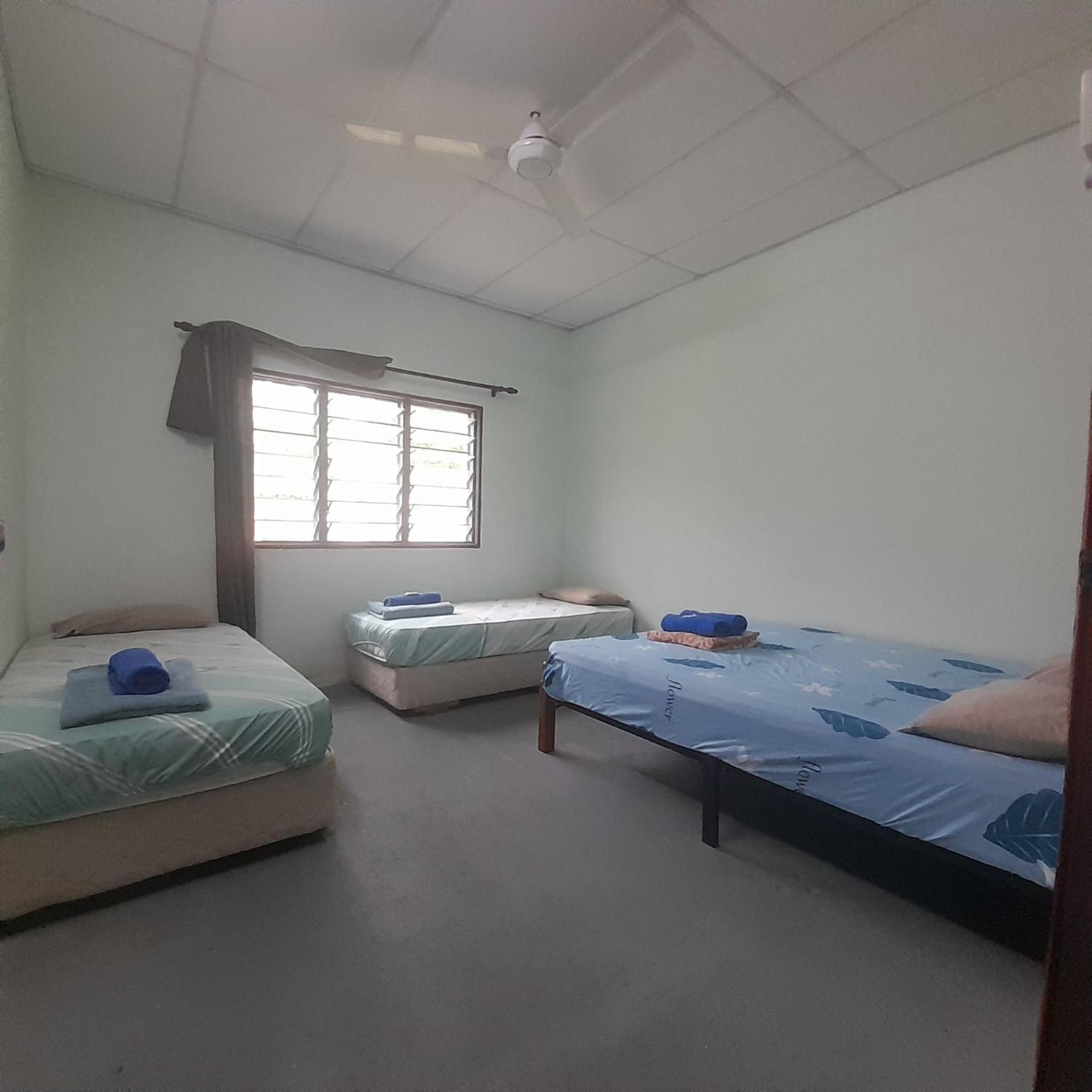 באטו פרינג'י Tony'S Guesthouse At Teluk Bahang מראה חיצוני תמונה