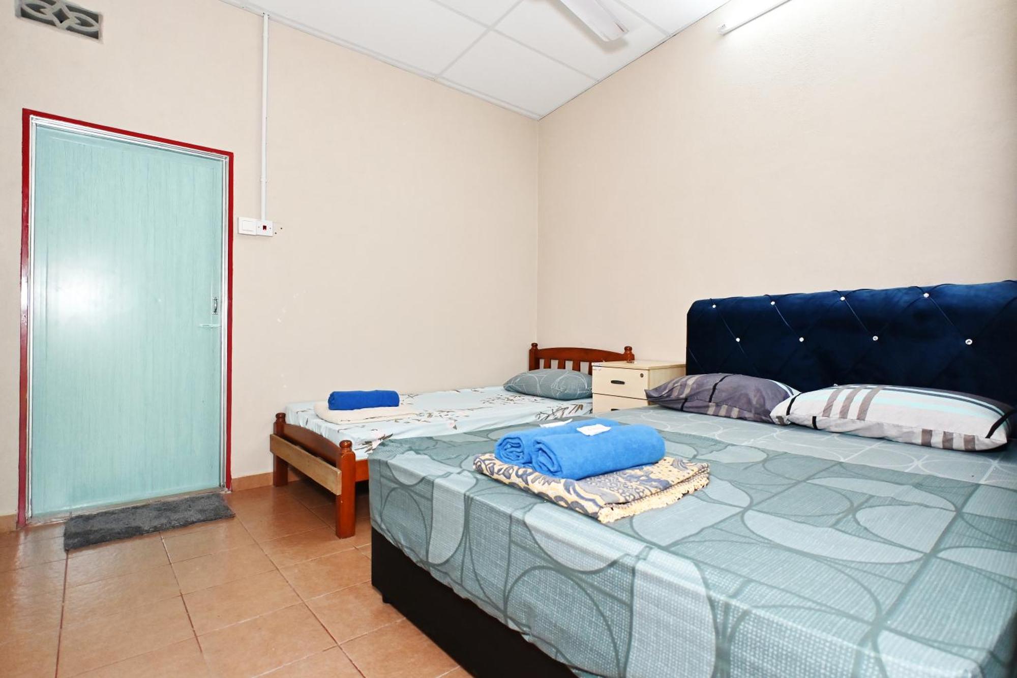 באטו פרינג'י Tony'S Guesthouse At Teluk Bahang מראה חיצוני תמונה
