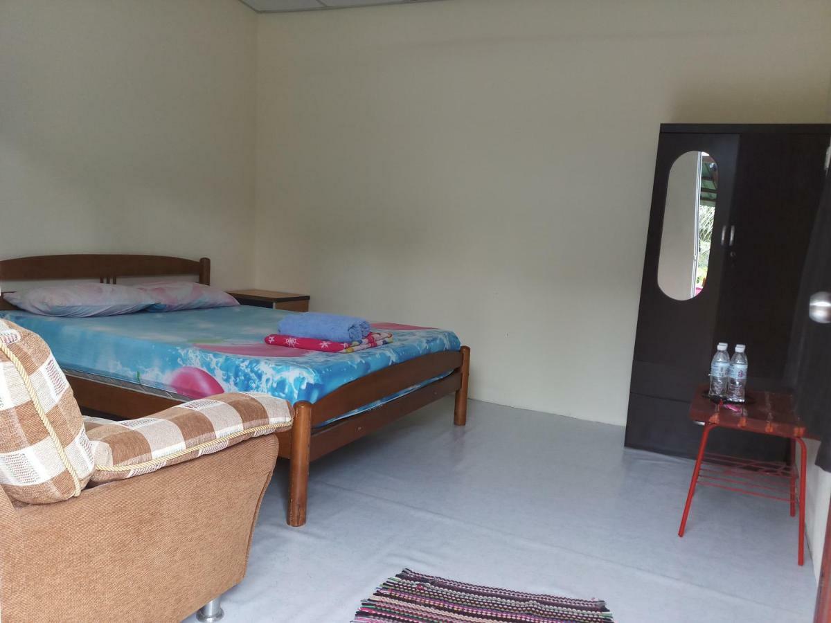 באטו פרינג'י Tony'S Guesthouse At Teluk Bahang מראה חיצוני תמונה